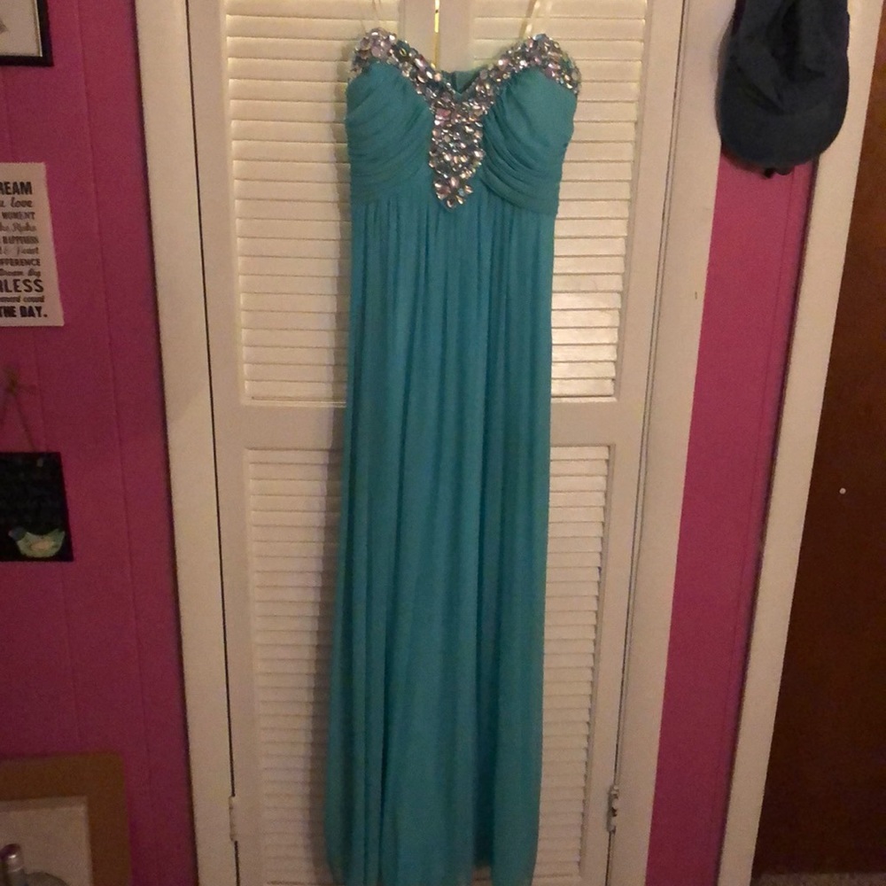 Prom dress worn once